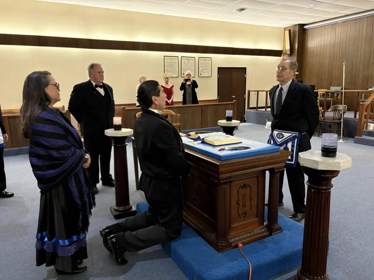 A Ceremony Around the Altar — Traverse City Lodge No. 222 photo archive